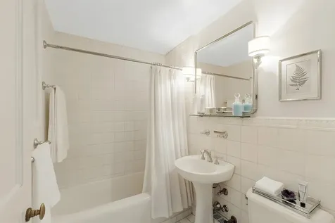 20 Sutton Place S New York City NY 10022