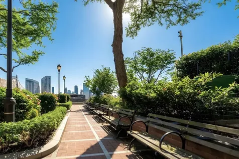 20 Sutton Place S New York City NY 10022