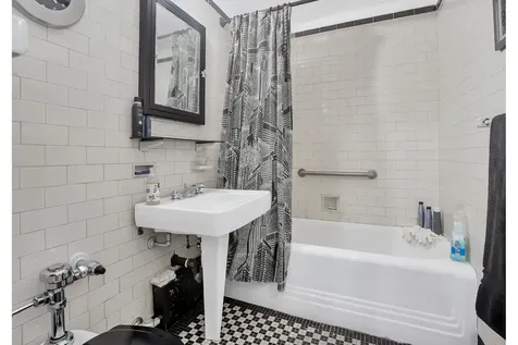 353 W 56th Street New York City NY 10019