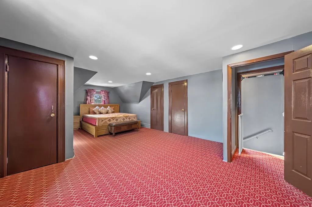 2821 Ave N New York City NY 11210