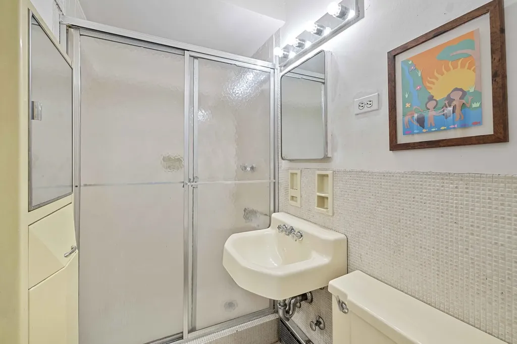 1020 Grand Concourse New York City NY 10452