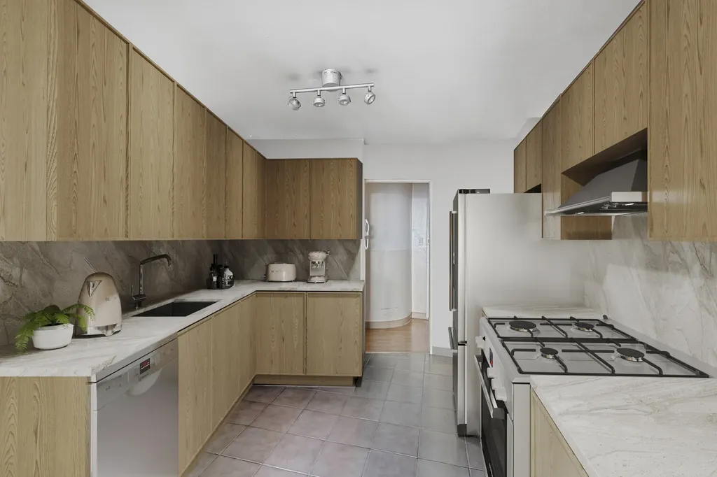 1020 Grand Concourse New York City NY 10452