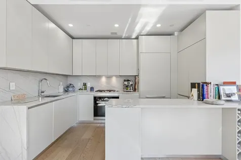 355 E 19th Street New York City NY 10003