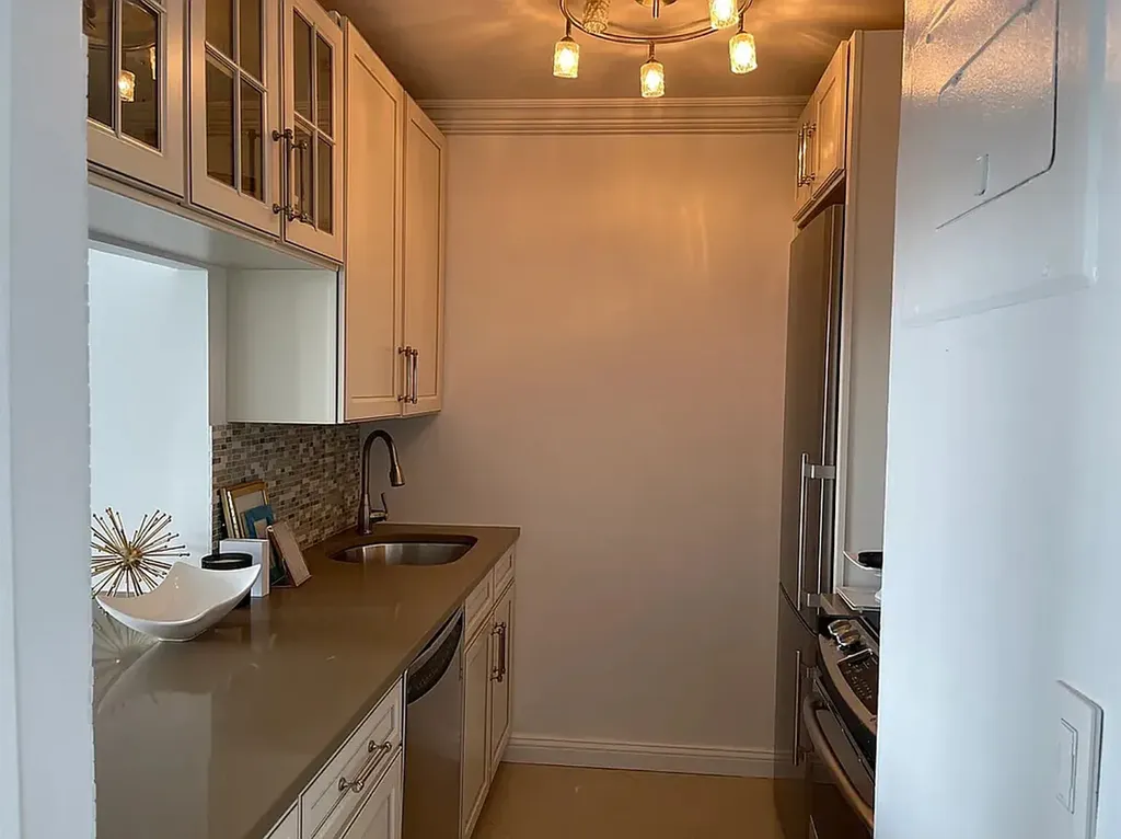 377 Rector Place New York City NY 10280