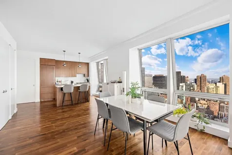 400 5th Avenue New York City NY 10018