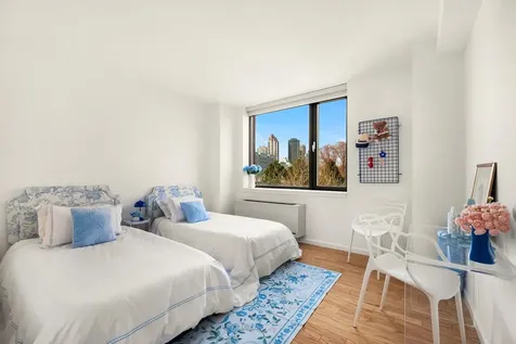 425 Main Street New York City NY 10044