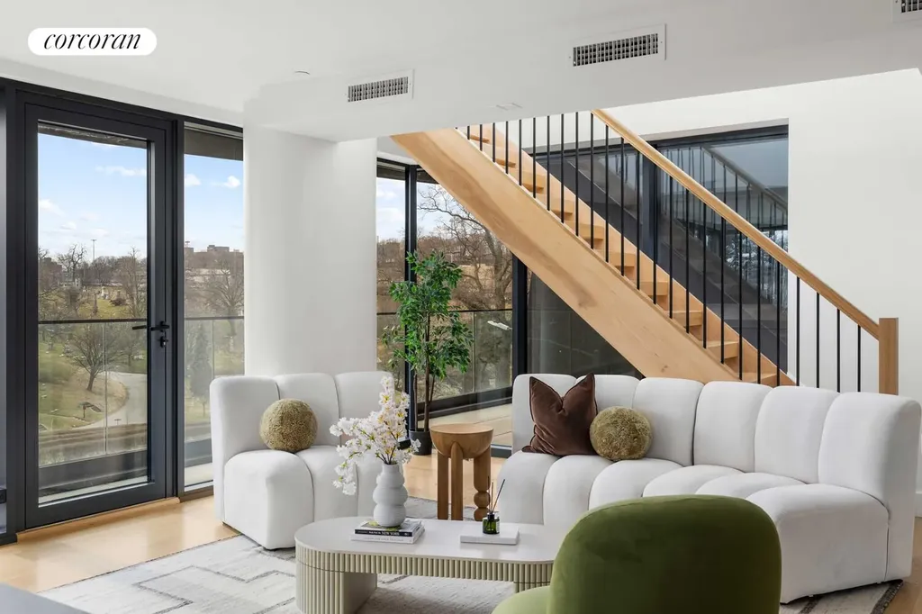 814 5th Avenue New York City NY 11232