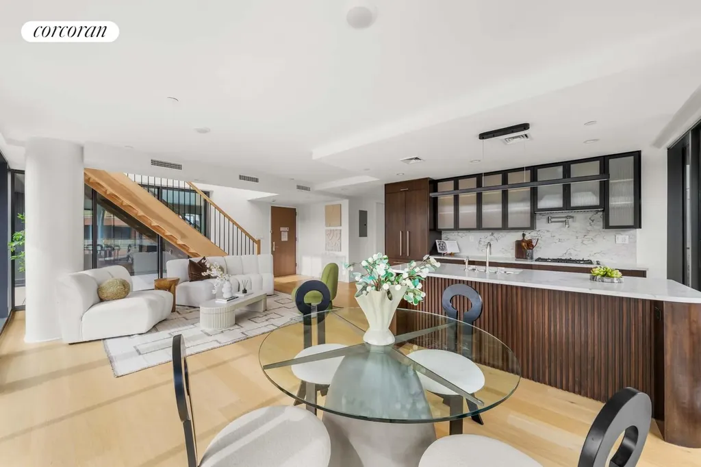 814 5th Avenue New York City NY 11232