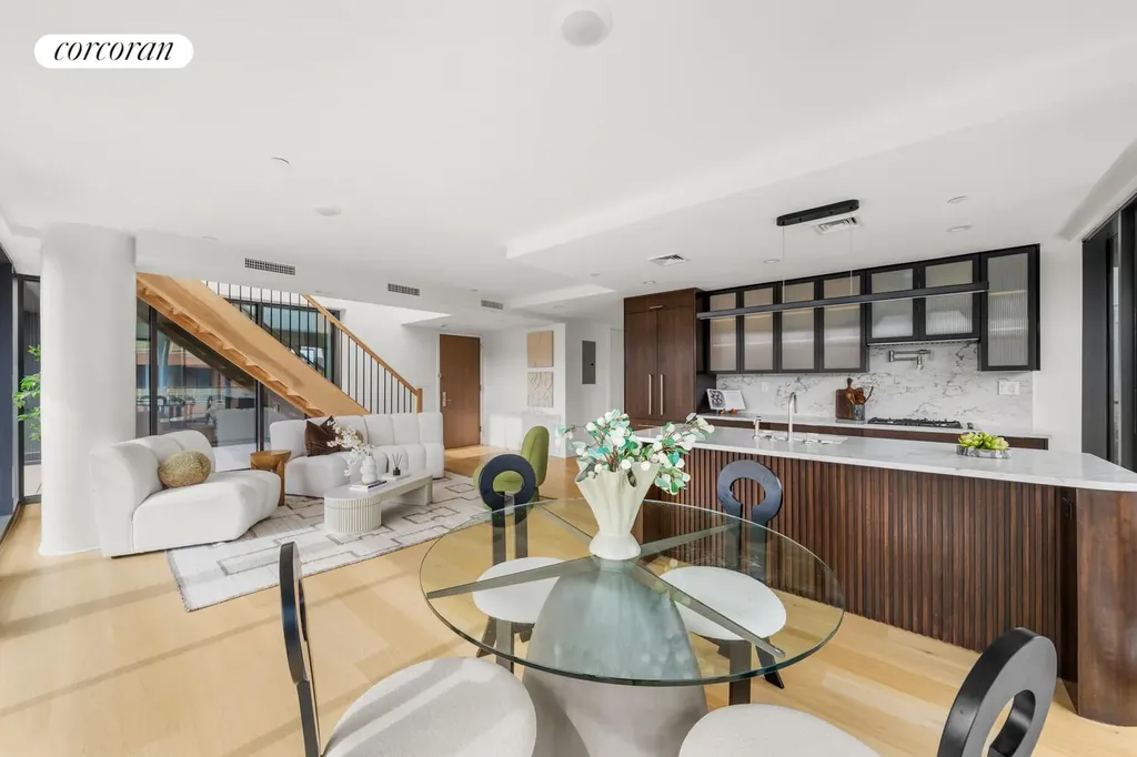 814 5th Avenue New York City NY 11232