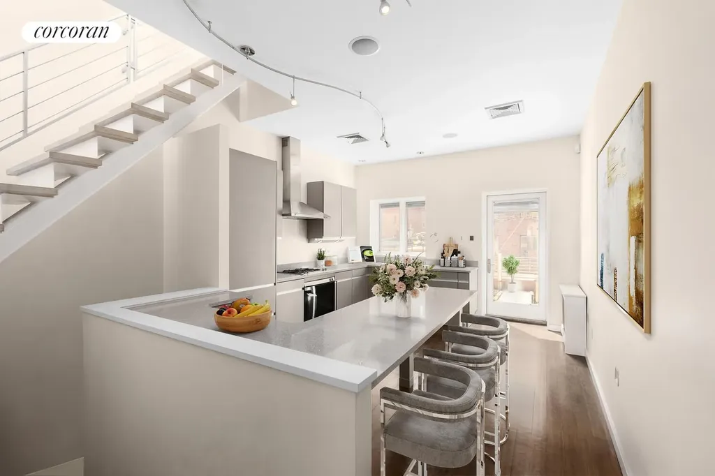 122 E 38th Street New York City NY 10016
