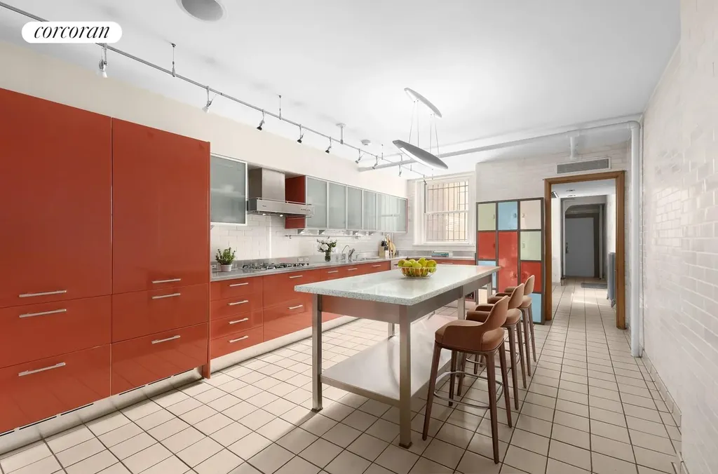 122 E 38th Street New York City NY 10016