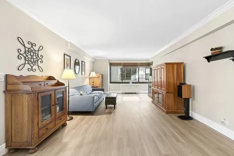 10 E End Avenue New York City NY 10075