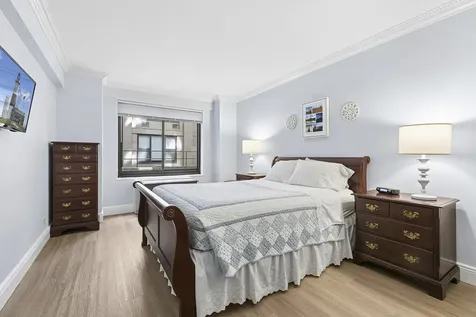 10 E End Avenue New York City NY 10075