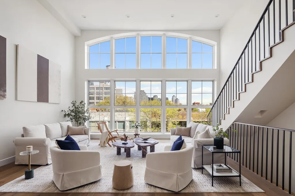 84 Oak Street New York City NY 11222