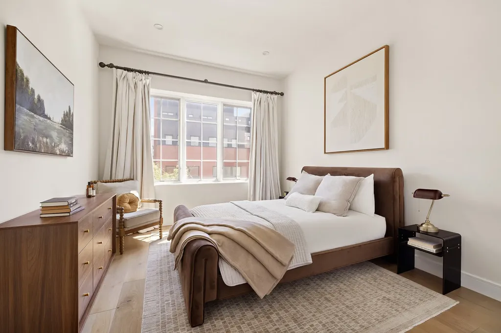 84 Oak Street New York City NY 11222