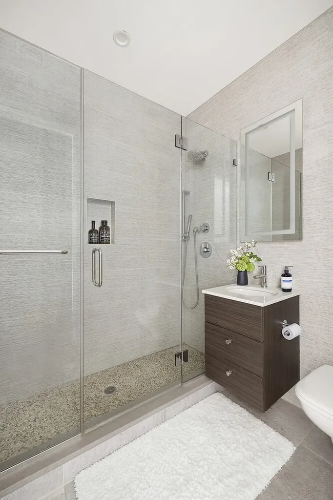 84 Oak Street New York City NY 11222