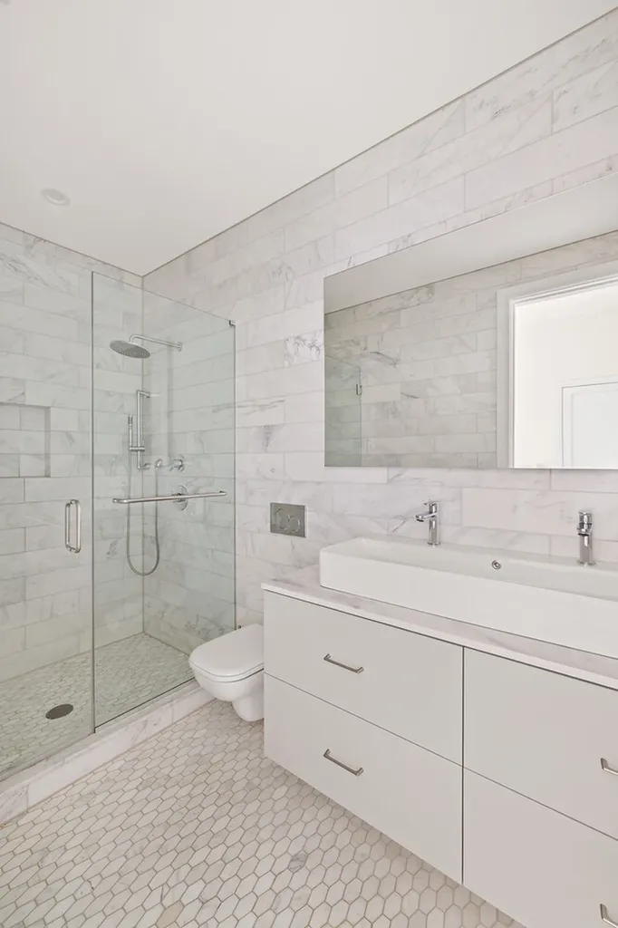 84 Oak Street New York City NY 11222