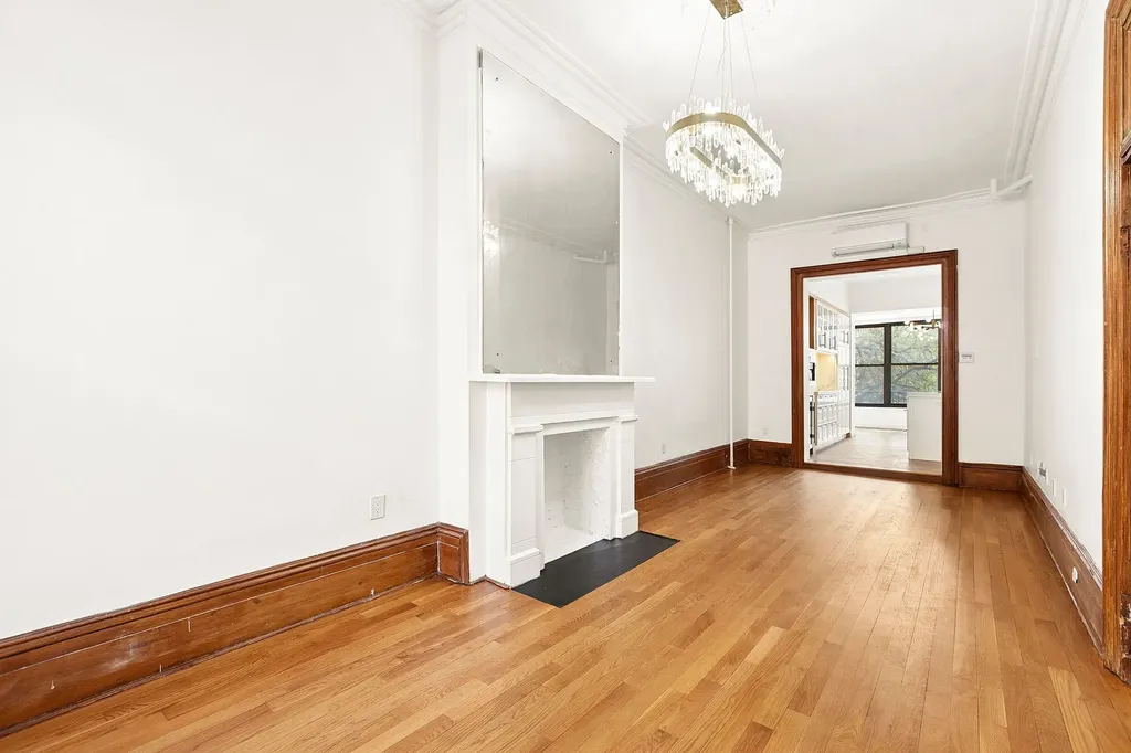 458 W 153rd Street New York City NY 10031