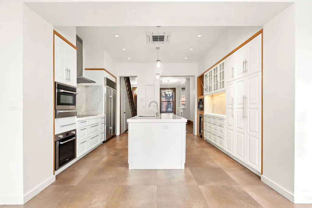 458 W 153rd Street New York City NY 10031