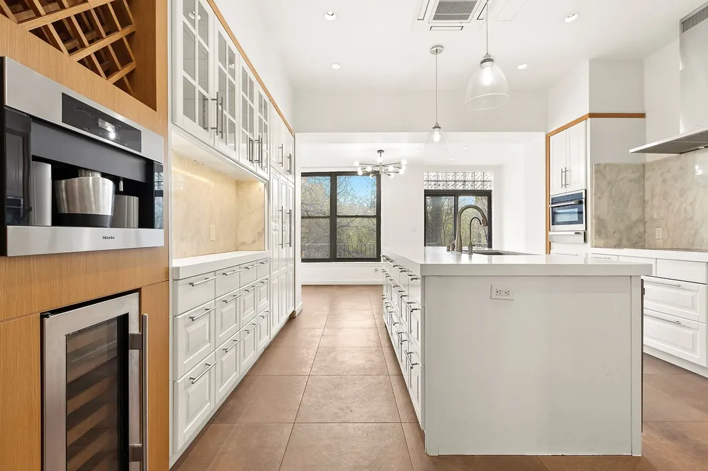 458 W 153rd Street New York City NY 10031