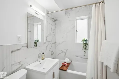 249 E 48th Street New York City NY 10017
