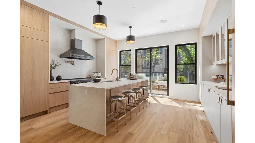 1506A Pacific Street New York City NY 11213