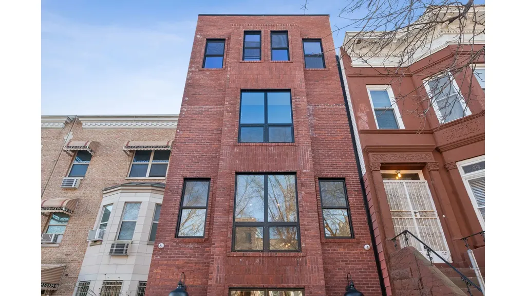 1506A Pacific Street New York City NY 11213