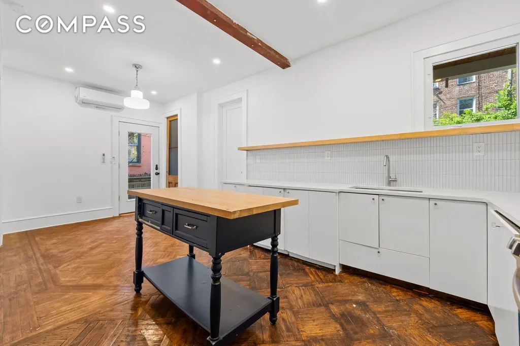 428 E 18th Street New York City NY 11226