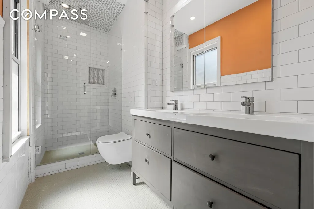 428 E 18th Street New York City NY 11226