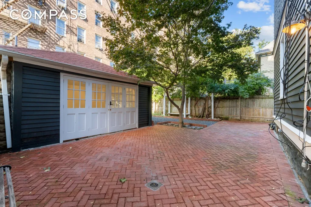 428 E 18th Street New York City NY 11226