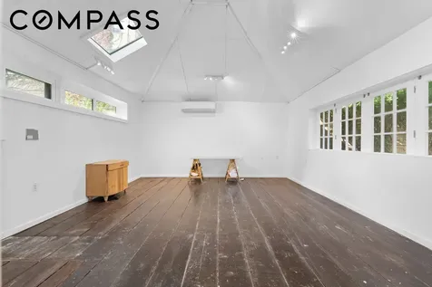 428 E 18th Street New York City NY 11226