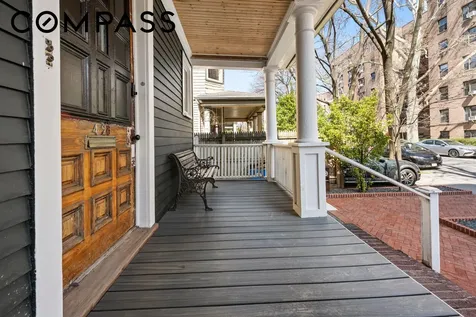 428 E 18th Street New York City NY 11226