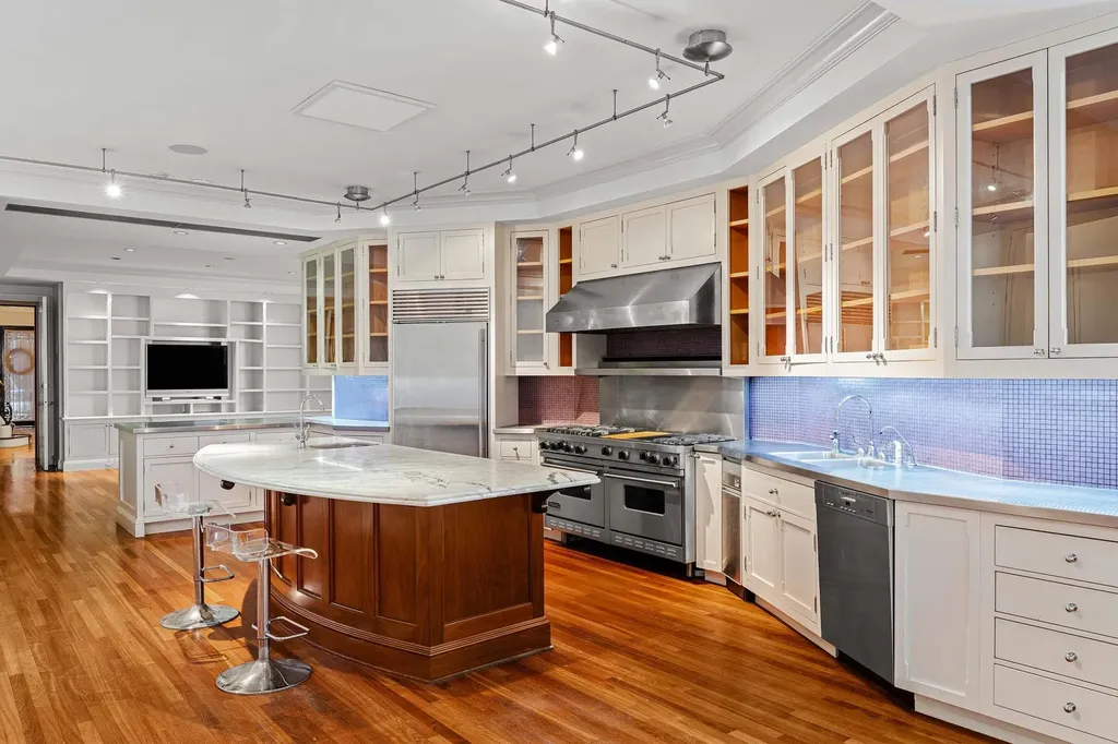 9 E 88th Street New York City NY 10128