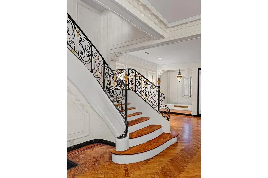 9 E 88th Street New York City NY 10128
