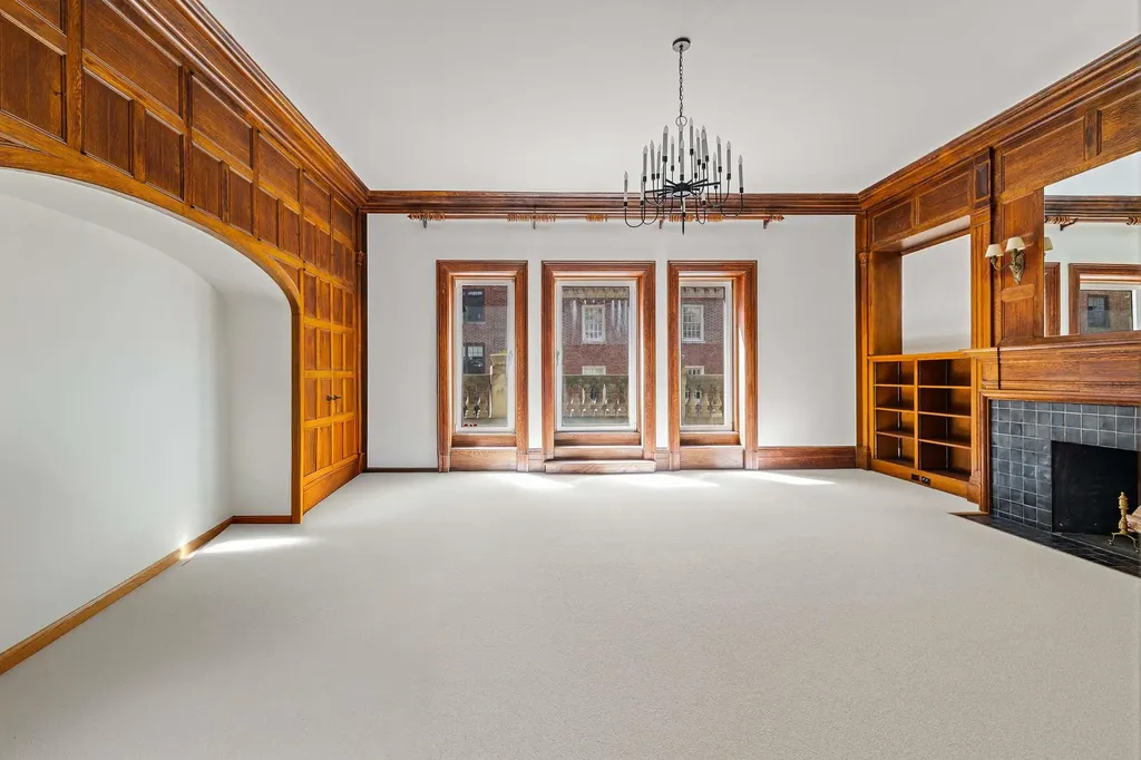 9 E 88th Street New York City NY 10128