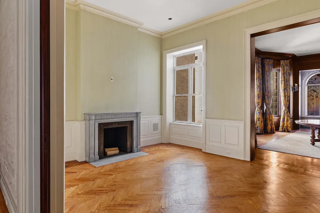 9 E 88th Street New York City NY 10128