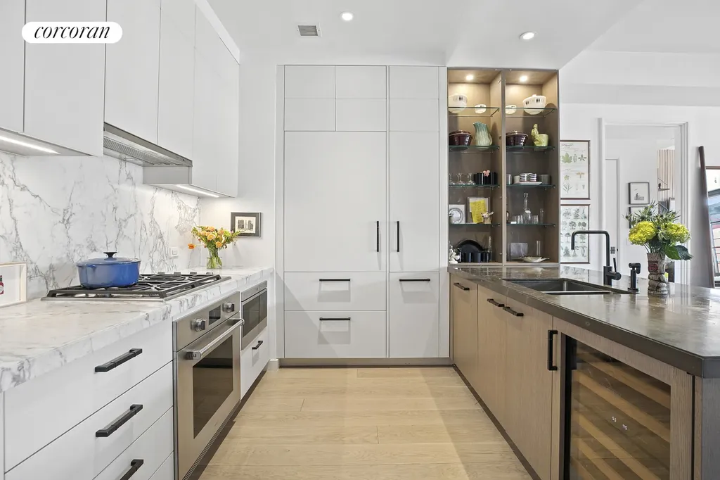 438 E 12th Street New York City NY 10009