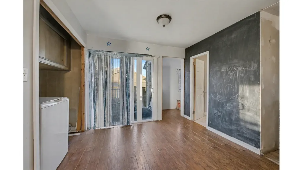 32 Dictum Court New York City NY 11229