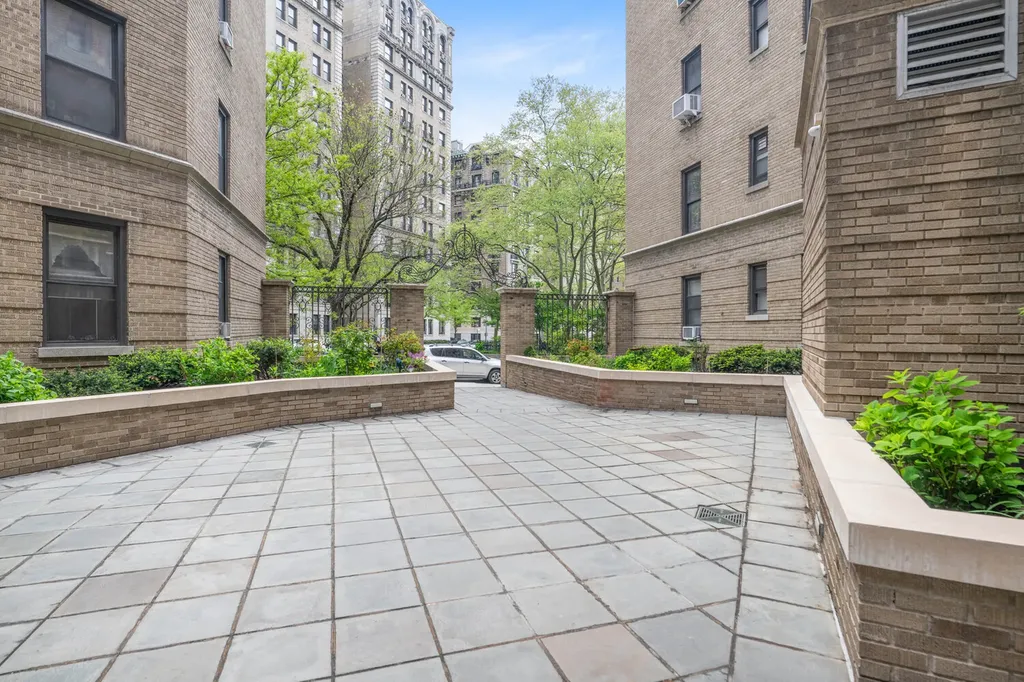 779 Riverside Drive New York City NY 10032