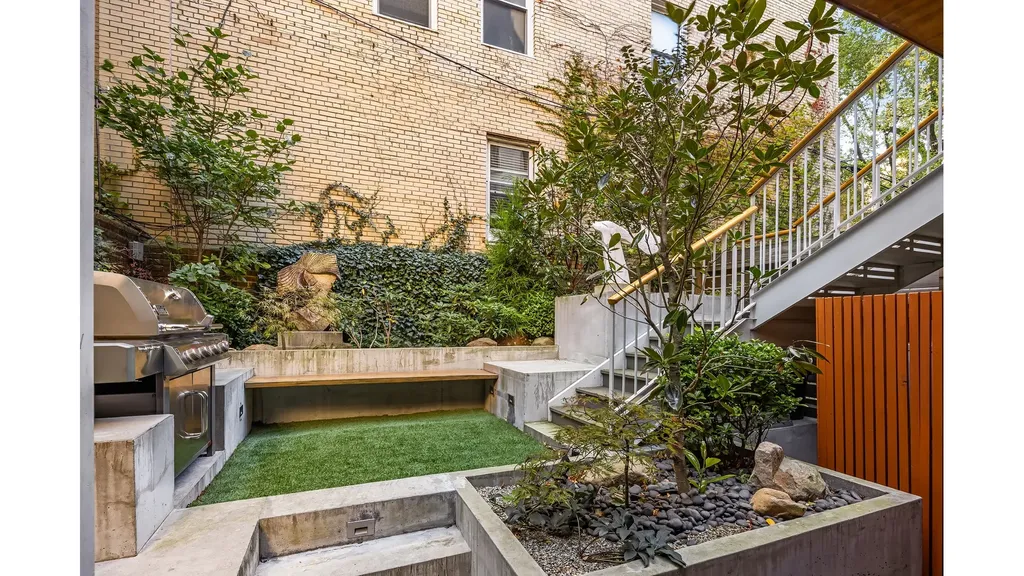 60 Montgomery Place New York City NY 11215