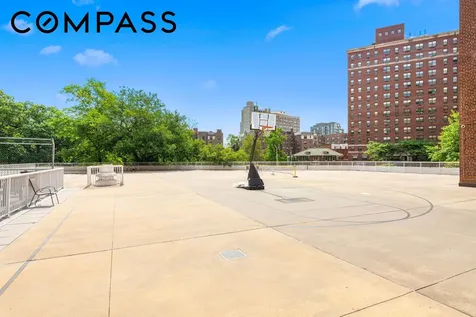 3725 Henry Hudson Parkway W New York City NY 10463