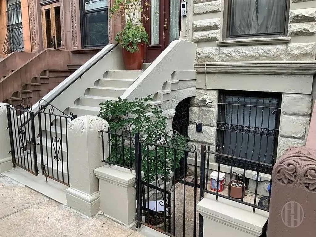 427 Convent Avenue New York City NY 10031