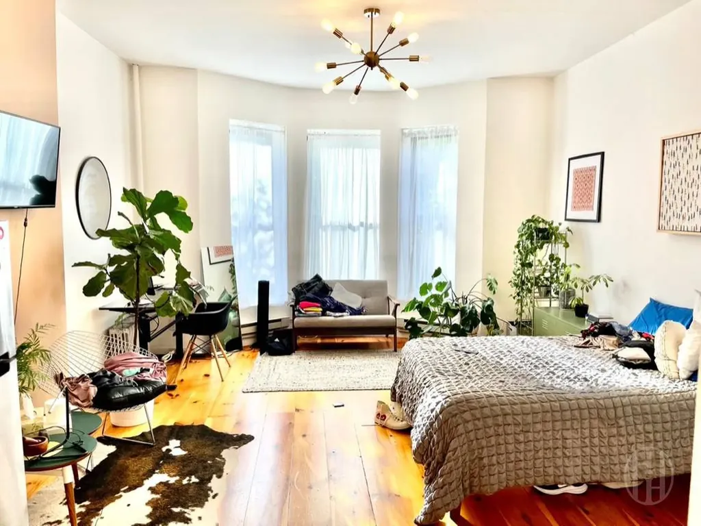 427 Convent Avenue New York City NY 10031
