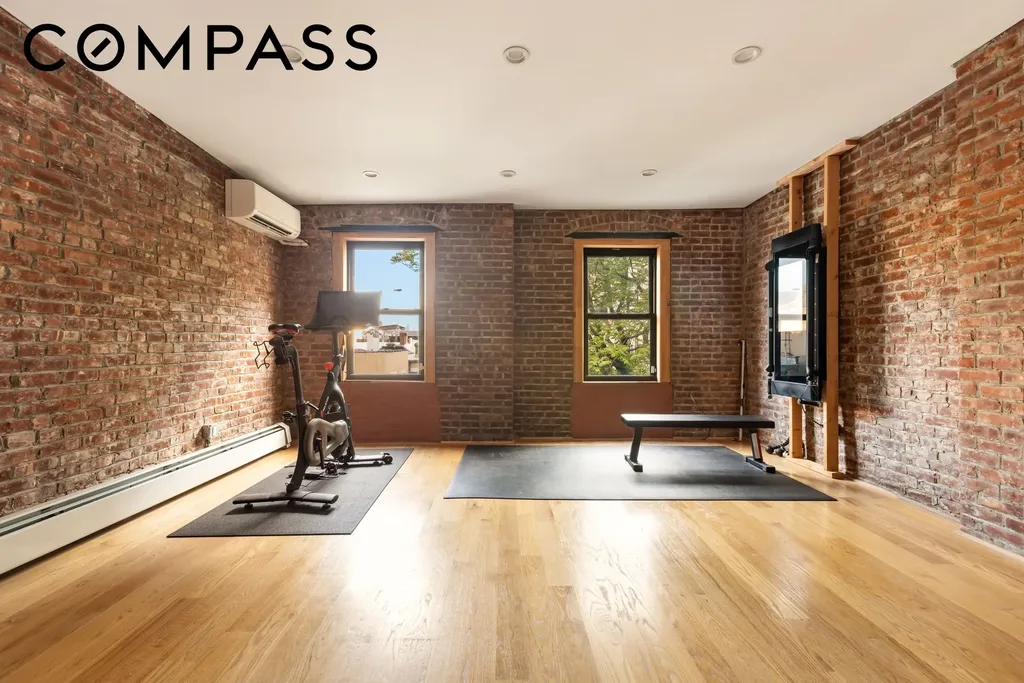 472 W 143rd Street New York City NY 10031
