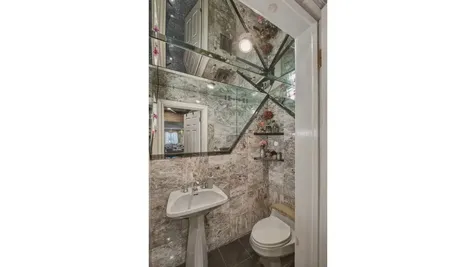 2112 Ave L New York City NY 11210