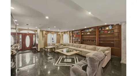 2112 Ave L New York City NY 11210