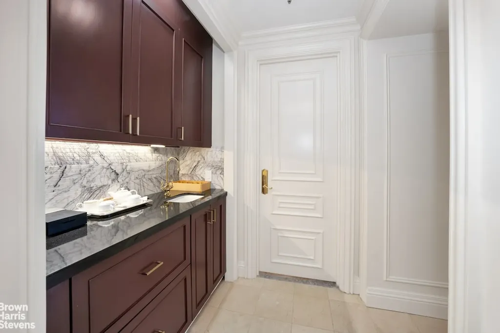 2 E 55th Street New York City NY 10022