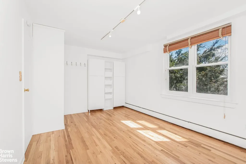 2768 Netherland Avenue New York City NY 10463