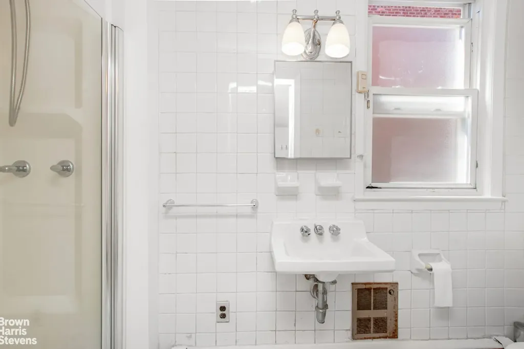 2768 Netherland Avenue New York City NY 10463