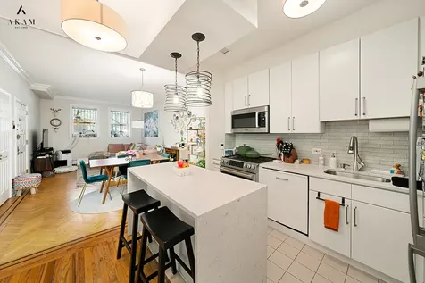 1 Mt Morris Park W New York City NY 10027